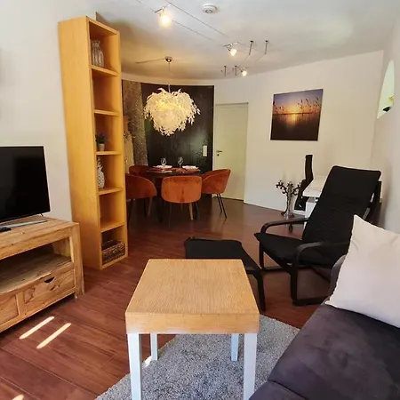 Design Ferienwohnung 2. Reihe Woerthsee Mit Garten Und Grosser Terrasse Inning am Ammersee