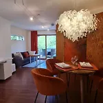 Design 2. Reihe Woerthsee Mit Garten Und Grosser Terrasse